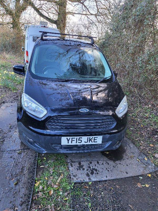 Ford, TRANSIT COURIER, Panel Van, 2015, Manual, 1498 (cc)