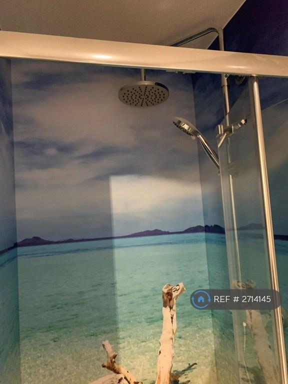 1 bedroom in Shacklewell Lane, Hackney, E8 (#2714145)