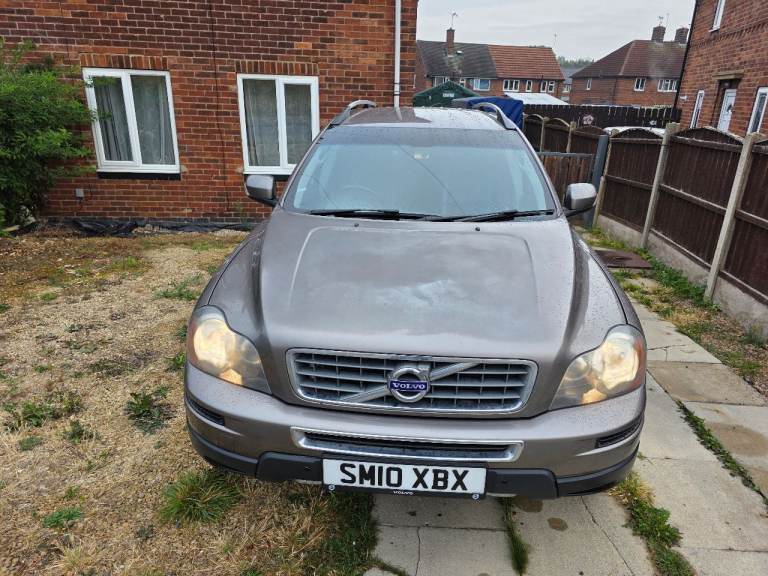 Volvo xc90 2400 ( Done full service)
