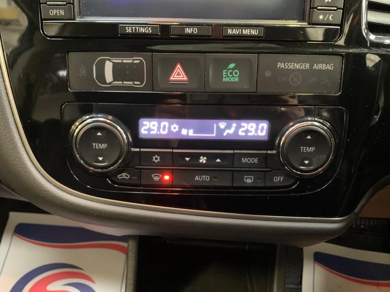 2014 Mitsubishi Outlander 2.2 DI-D GX4 Auto 4WD Euro 5 (s/s) 5dr ESTATE Diesel Automatic