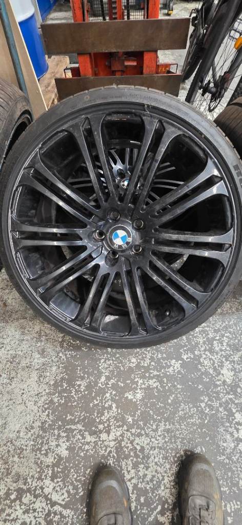Bmw 21inch wheels with tyres