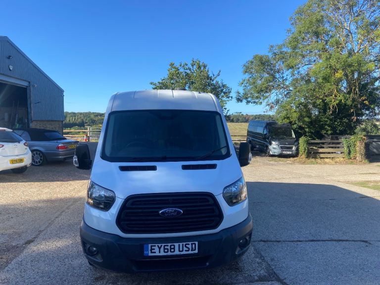 NO VAT EURO 6.FORD TRANSIT MWB L2H2 A/C NEW WET BELT 2018/68 NEW MOT.SERVICE HISTORY