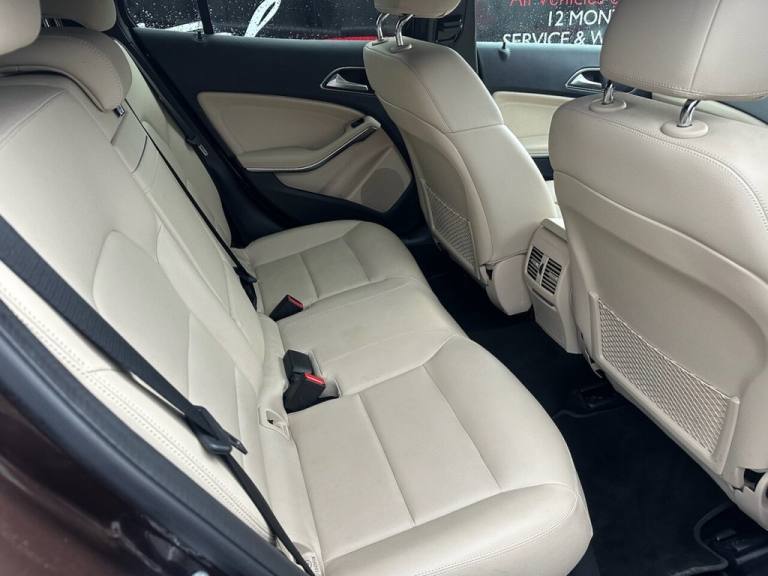 2015 Mercedes-Benz GLA GLA 200d Sport 5dr Auto ESTATE DIESEL Automatic