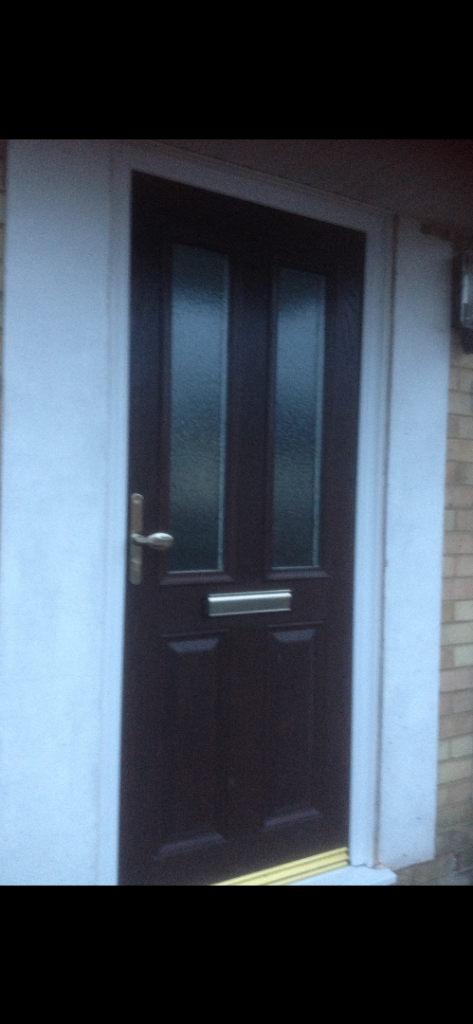LARGE 2 BED FLAT RG7