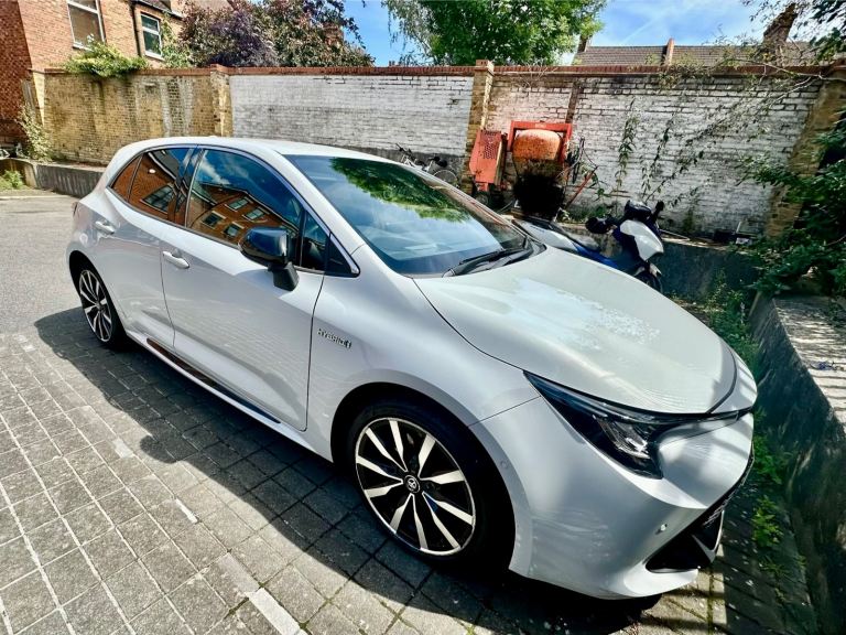 Toyota Corolla GR Sport 2.0 Hybrid Auto | Ash Grey | £16,500 ONO