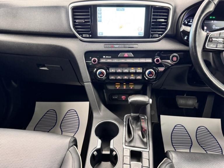 2018 Kia Sportage 1.6 T-GDi 4 DCT AUTO AWD 4WD 175 BHP + SAT NAV + GLASS SUNROOF + HEATED LEA EST...