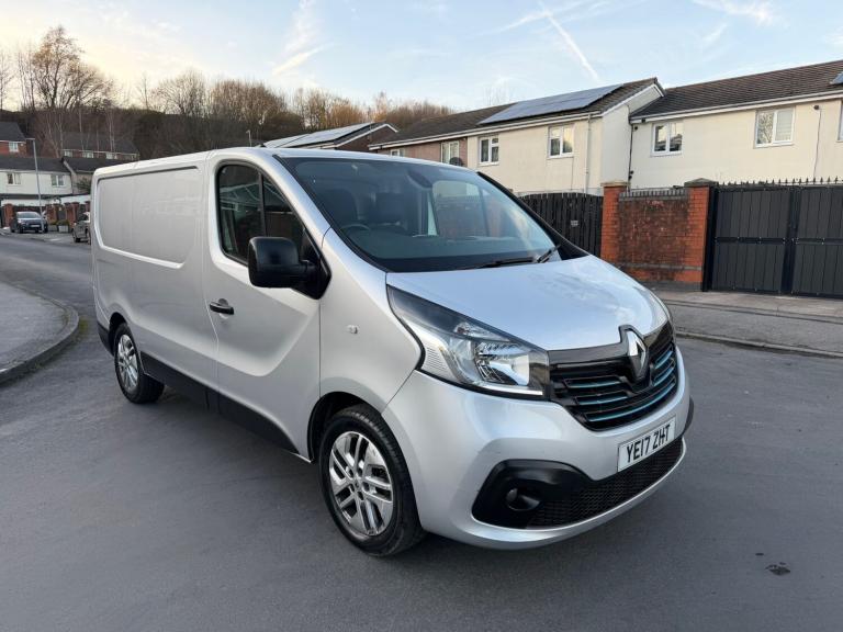 2017 Renault Trafic SL27 dCi 120 Sport Nav Van PANEL VAN Diesel Manual