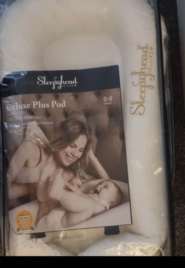 Sleepyhead Deluxe Plus Pod 0-8 Months – White, As Good As New