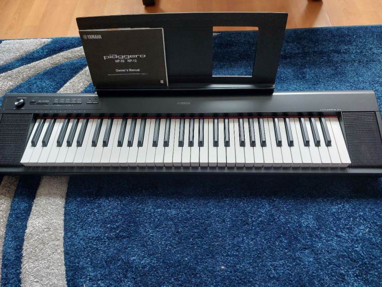 Yamaha Piaggero Keyboard NP-12