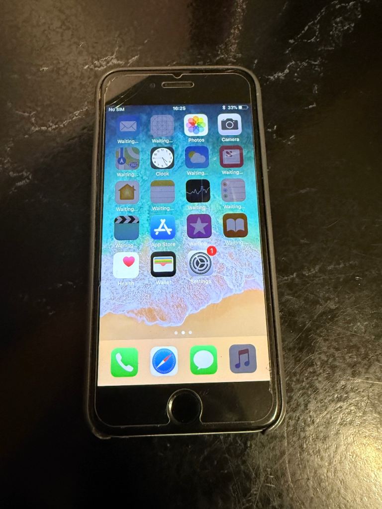 Apple iPhone 6 Space Grey 16GB (Unlocked) 