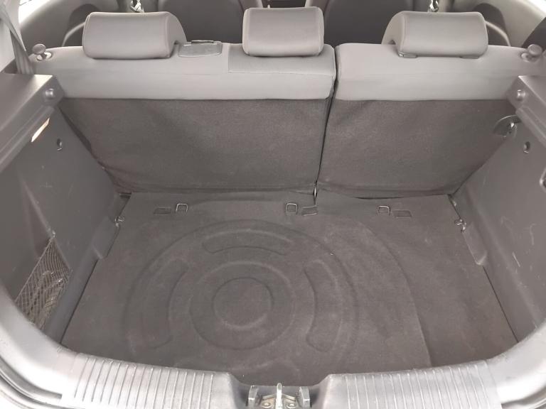 2011 Kia Rio 1.4 3 5 DOOR HATCHBACK VERY ECONOMICAL  FULL MOT AND SERVICE  HATCHBACK Petrol Manual