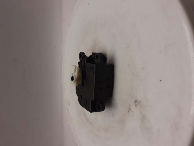 Nissan Pulsar Heater Flap Control 2014-2021