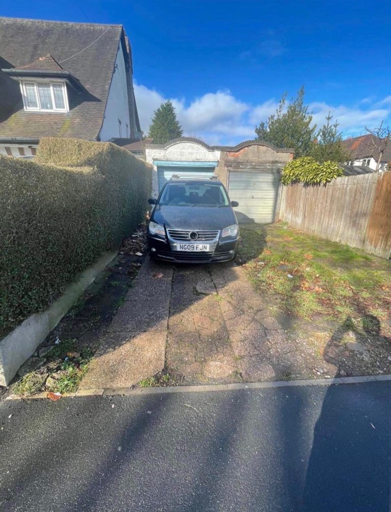 Garage Storage & Driveway For Rent