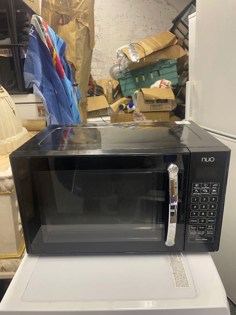 Nuo Microwave Oven GCR078 in Black. 