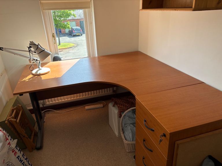Corner desk, filing cabinet, typists chair
