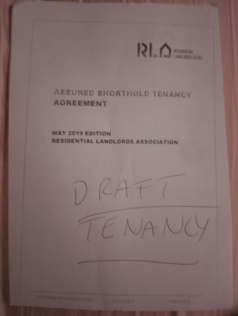 Studio flat Erdington suit individual aged over 35 on UC PIP 