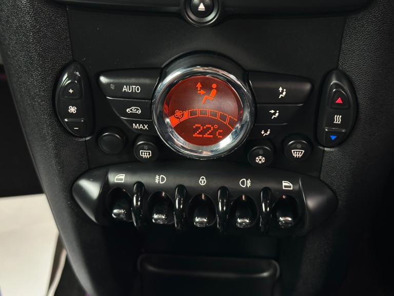 2011 MINI Hatch 1.6 Cooper Euro 5 (s/s) 3dr HATCHBACK Petrol Manual