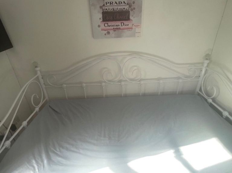 White Metal Single Bed Frame – Good Condition