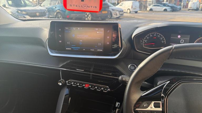 2022 Peugeot 2008 1.2 PureTech Active Premium SUV 5dr Petrol Manual Euro 6 (s/s) (100 ps) SUV Pet...