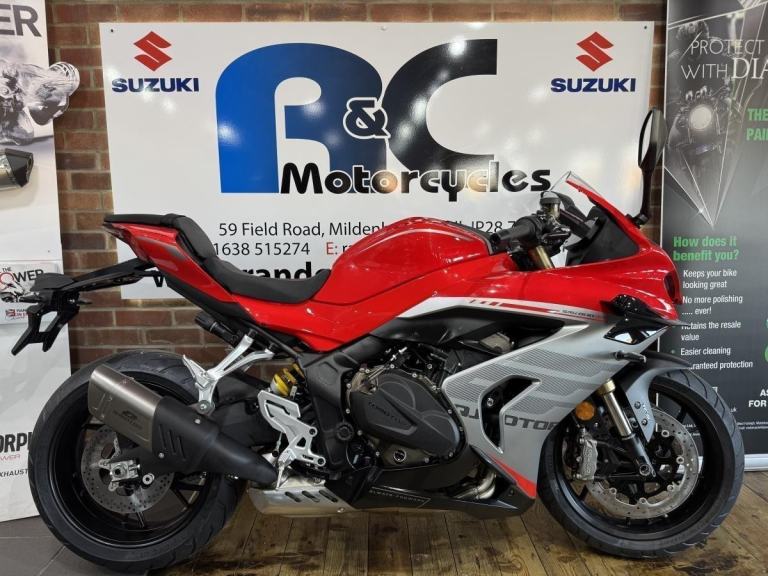 QJ MOTOR SRK 800 RR Exceptional Modern Sports Bike