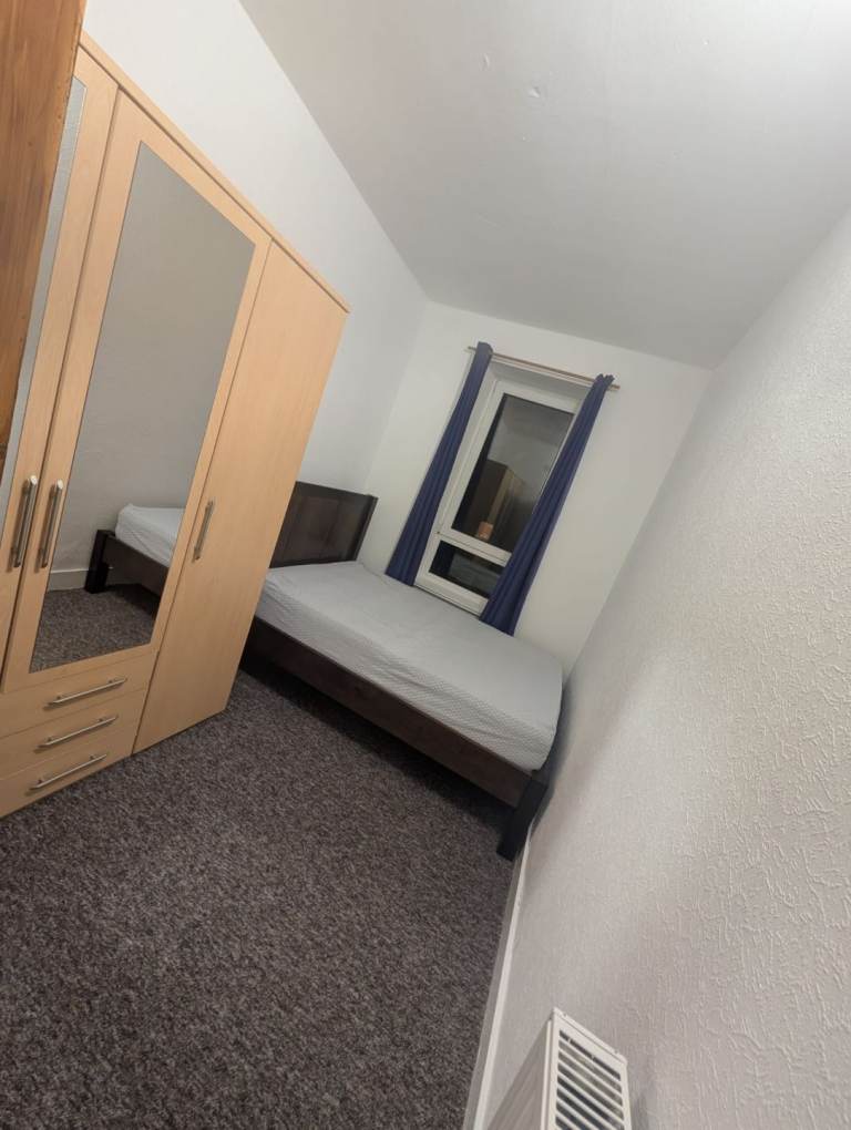 One bedroom Victoria Road 