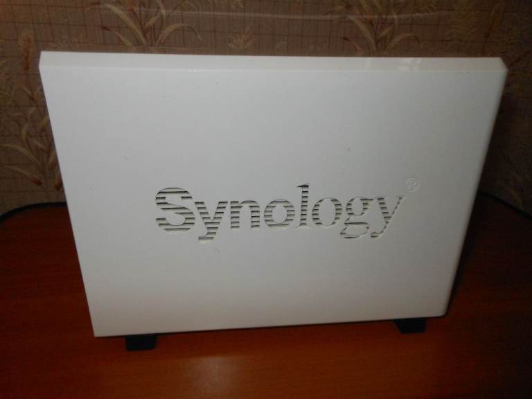 Synology DS212J disk station NAS. (Sold without drives)
