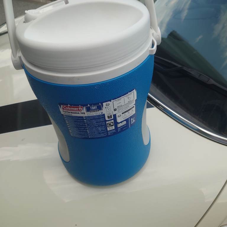 Coleman Performance IGLOO Cooler - Blue, Good Condition
