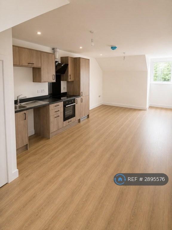 2 bedroom flat in New Road, Birmingham, B45 (2 bed) (#2895576)