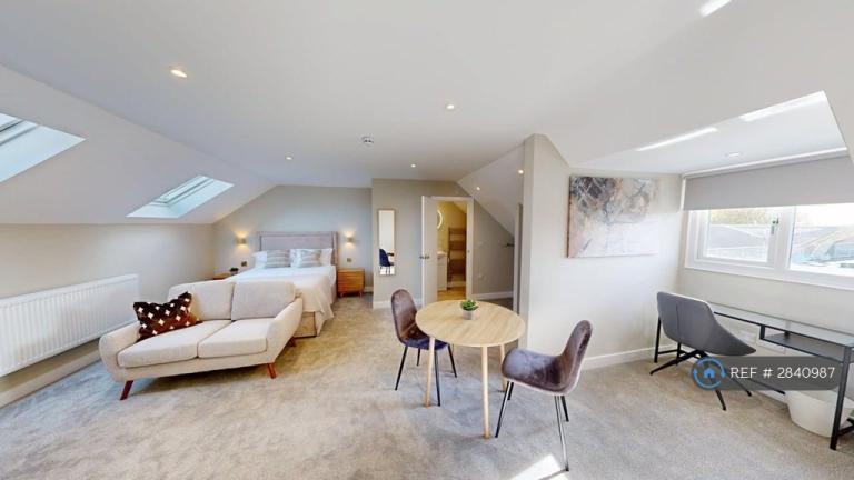 1 bedroom in High St, Gosport, PO12 (#2840987)
