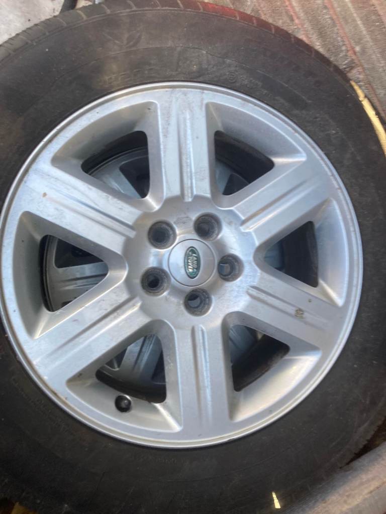 LAND ROVER FREELANDER 2 WHEELS