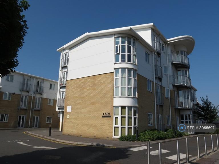 Studio flat in Castle Lane West, Bournemouth, BH8 (#3066697)