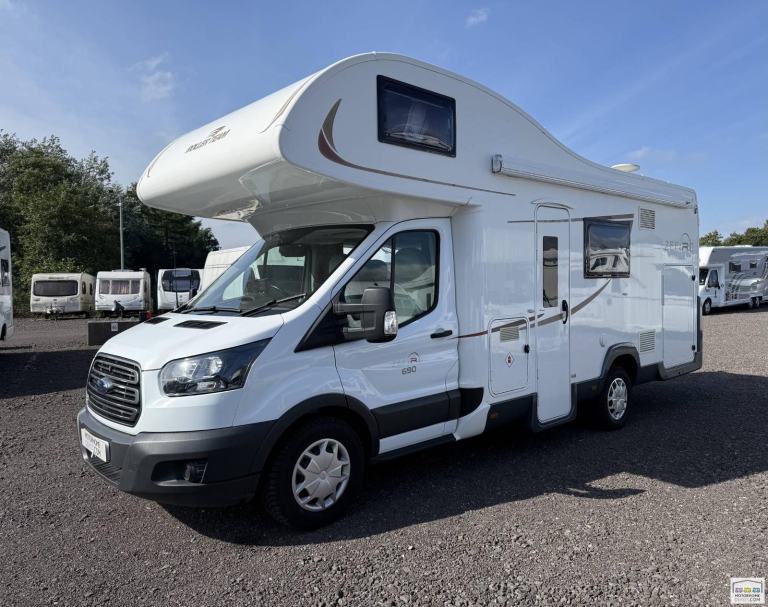 RollerTeam Zefiro 690 6 Berth Fixed Bed with Garage 2018 Motorhome For Sale 