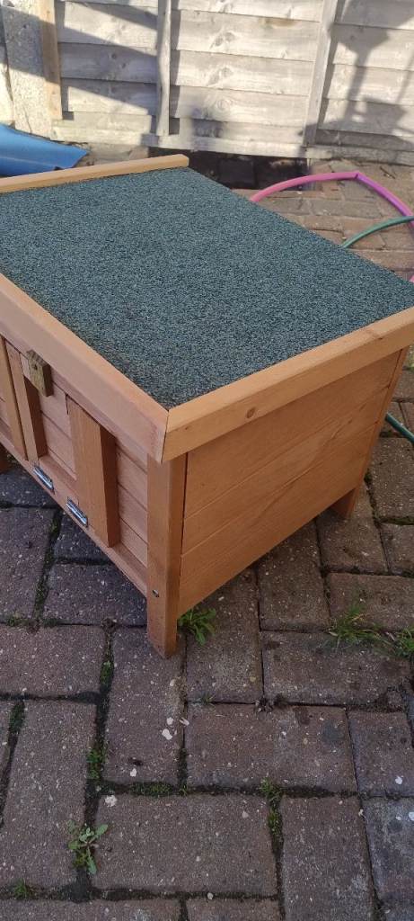 Woodside brand Wooden Animal shelter 