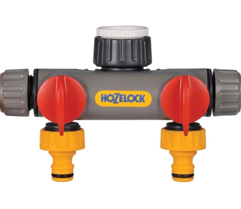 Dual tap attachment. 