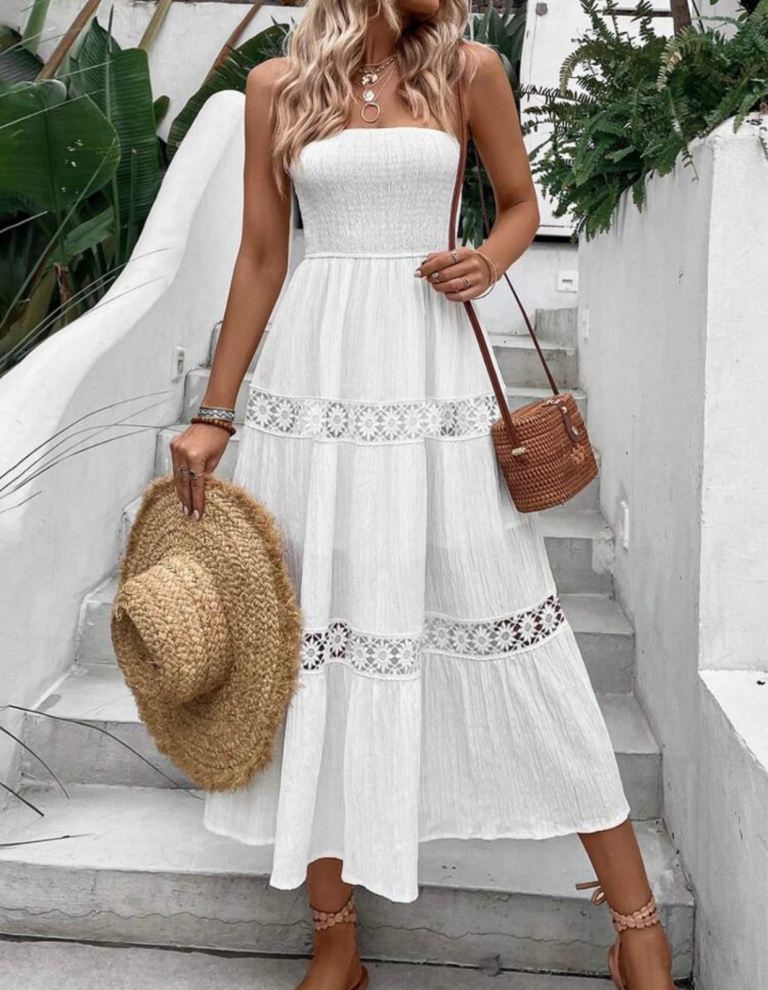 New Petite Size Medium Will Fit Size 12 & 14 Lace Insert Tube A Line Dress, Stretchy 