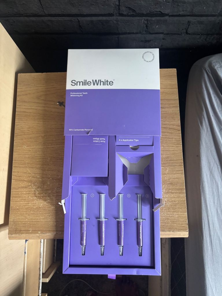 SmileWhite Teeth Whitening Kit – Unused – Complete Set – Cost £195