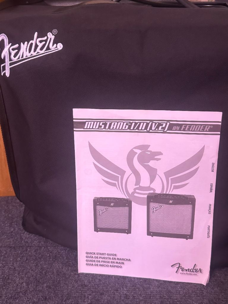 Fender Mustang I (v.2) Guitar Amp With Fender Cover & User Manual! 