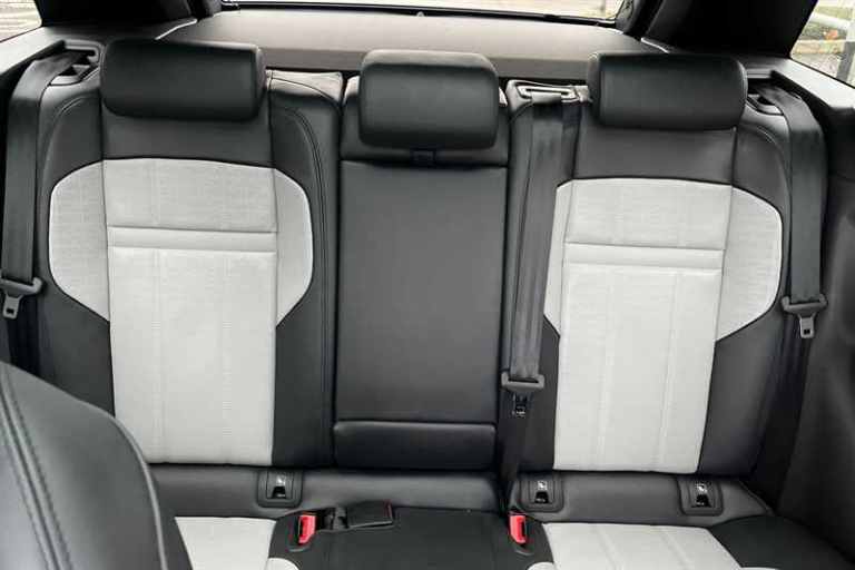 2021 Land Rover Range Rover Evoque 2.0 P250 R-DYNAMIC HSE 5DR AUTO 4x4 Petrol Automatic