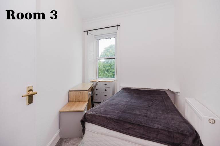 FLAT SHARE: ROOM for let in fantastic, 5 bed, HMO on the Meadows’ doorstep – available now