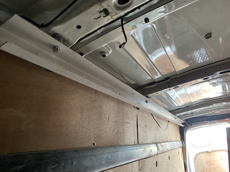 Smooth Rail Horizontal Mounting System