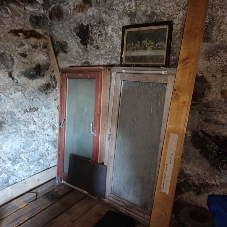 OLD GOOD QUALITY WOODEN WINDOWS 