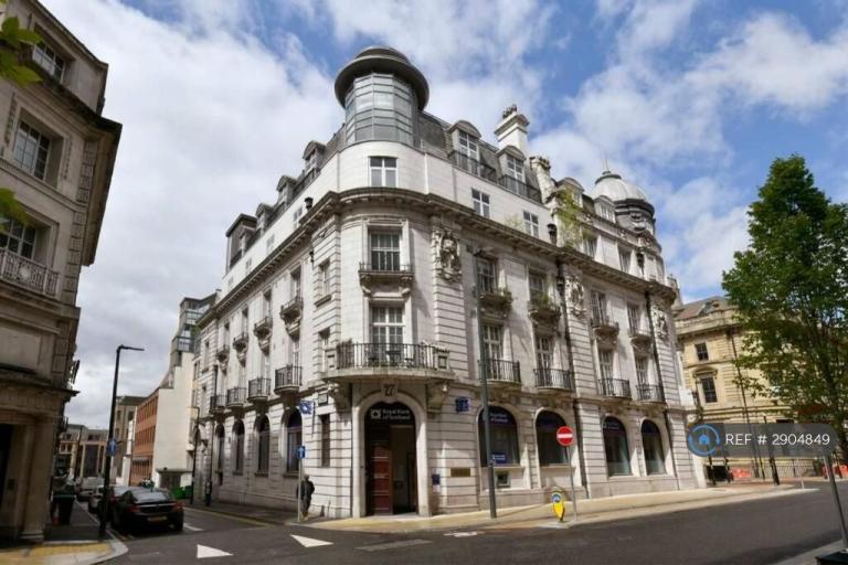 2 bedroom flat in Bedford Street, Leeds, LS1 (2 bed) (#2904849)