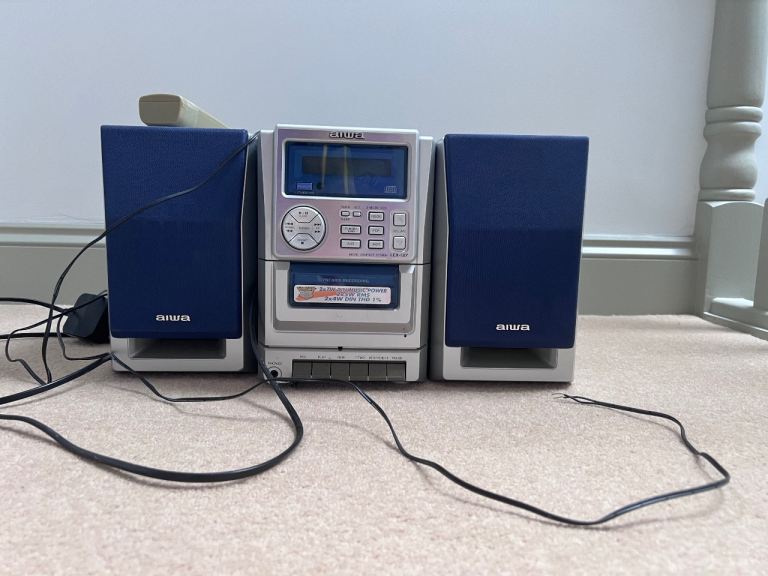 Aiwa LCX-137 Micro Compact Stereo System :  FREE