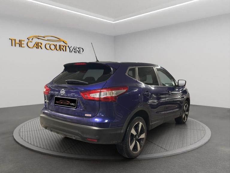 2014 Nissan Qashqai 1.2 DiG-T N-Tec 5dr HATCHBACK PETROL Manual