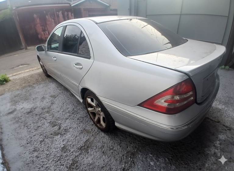 Mercedes-Benz, C CLASS, Saloon, 2006, Semi-Auto, 2148 (cc), 4 doors
