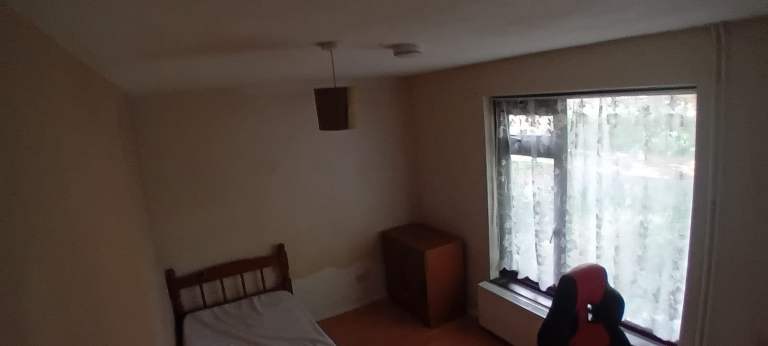 room to rent