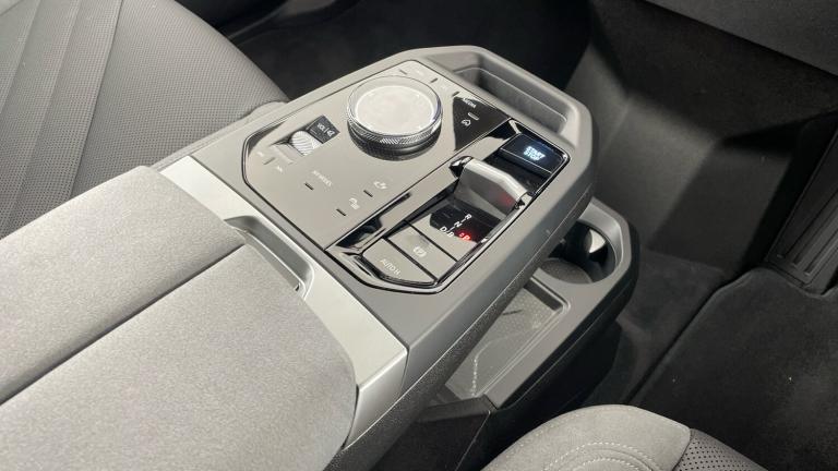 2025 BMW iX 300kW xDrive45 M Sport 101kWh 5dr Auto Electric Estate Estate Electric Automatic