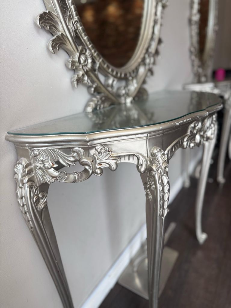 Luxury Silver Console Table & Mirror Set – Vintage Style
