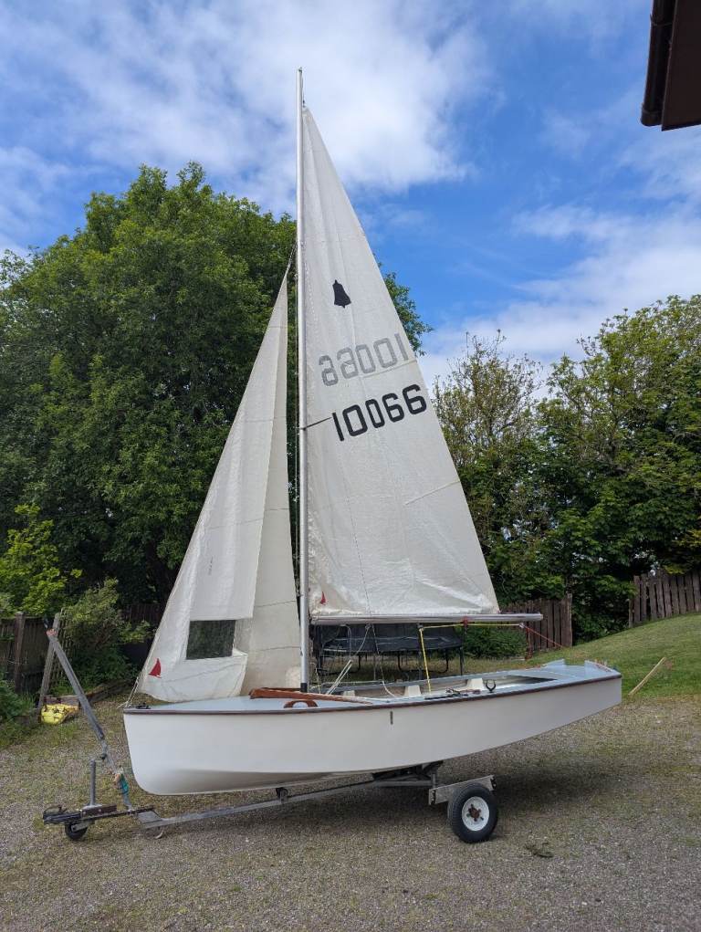 Refurbished GRP GP14 sailing dinghy 