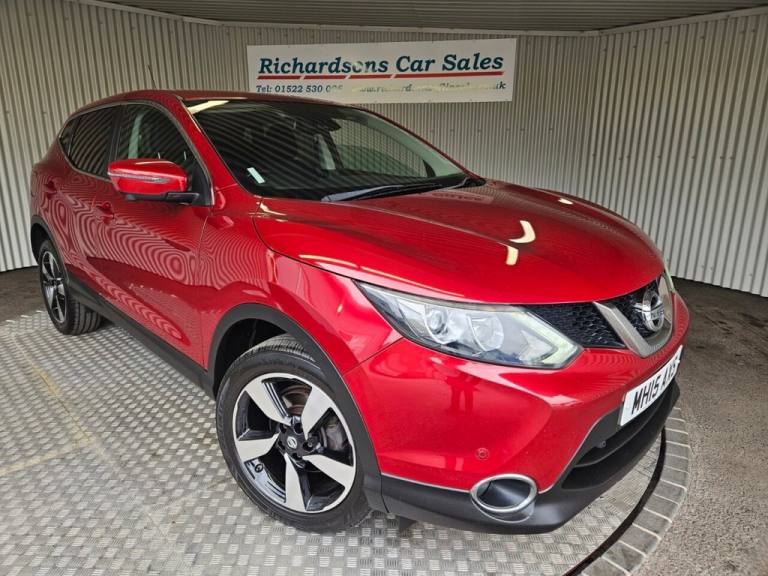 2015 Nissan Qashqai 1.2 DiG-T N-Tec 5dr HATCHBACK PETROL Manual